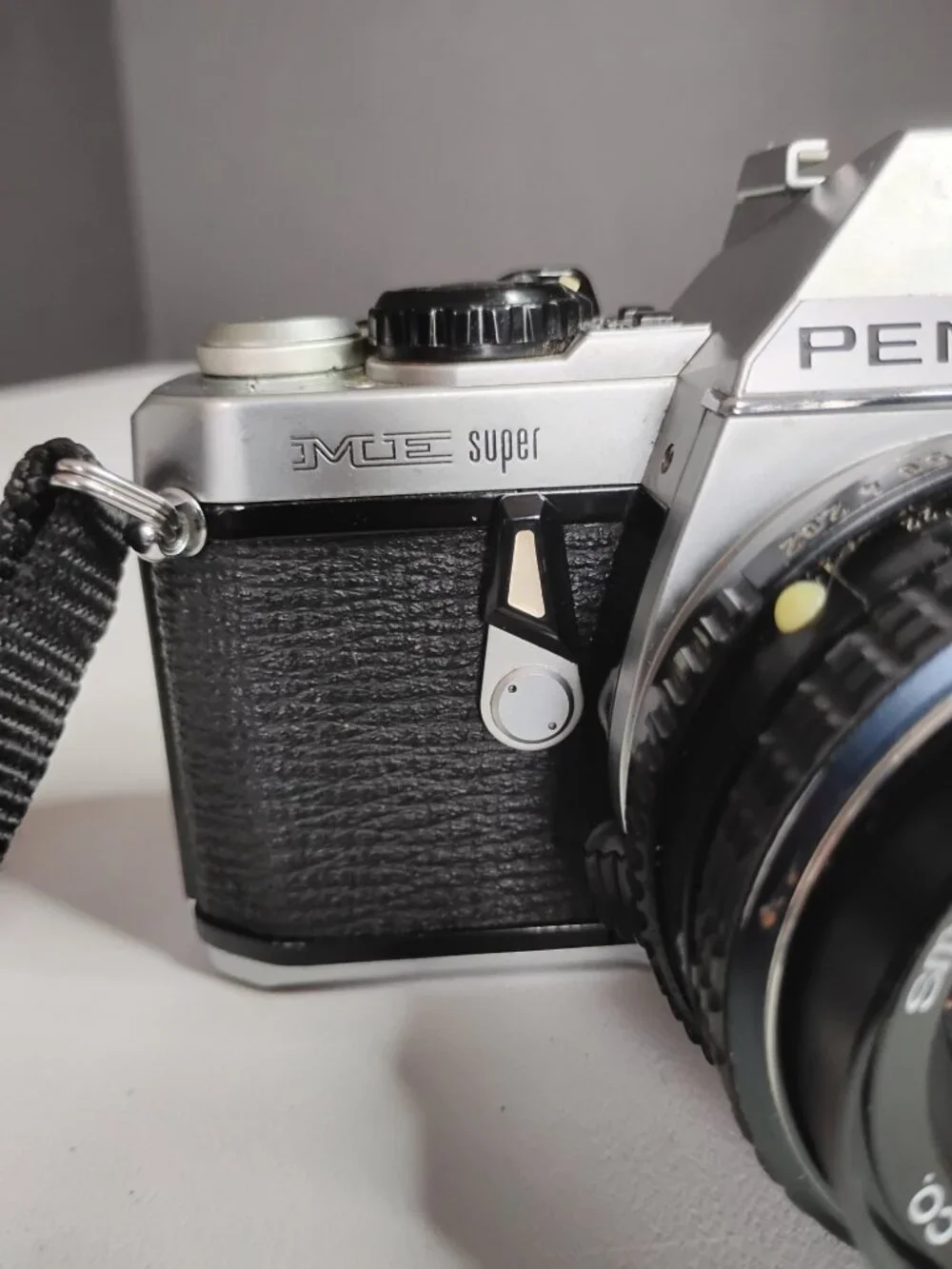 Pentax ME Super 35mm SLR Film Camera – Asahi Pentax Made in Japan